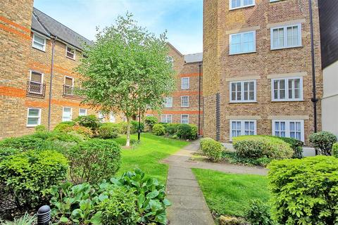 2 bedroom apartment for sale, Millacres, Ware SG12