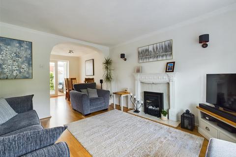 4 Aldgate Drive, Amblecote, Brierley Hill, DY5 3NT