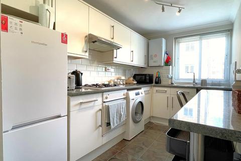 2 bedroom apartment to rent, Shortlands Grove, Shortlands, Bromley, BR2