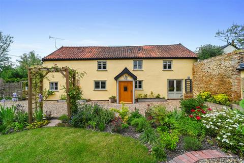 4 bedroom detached house for sale, Ixworth Road, Norton