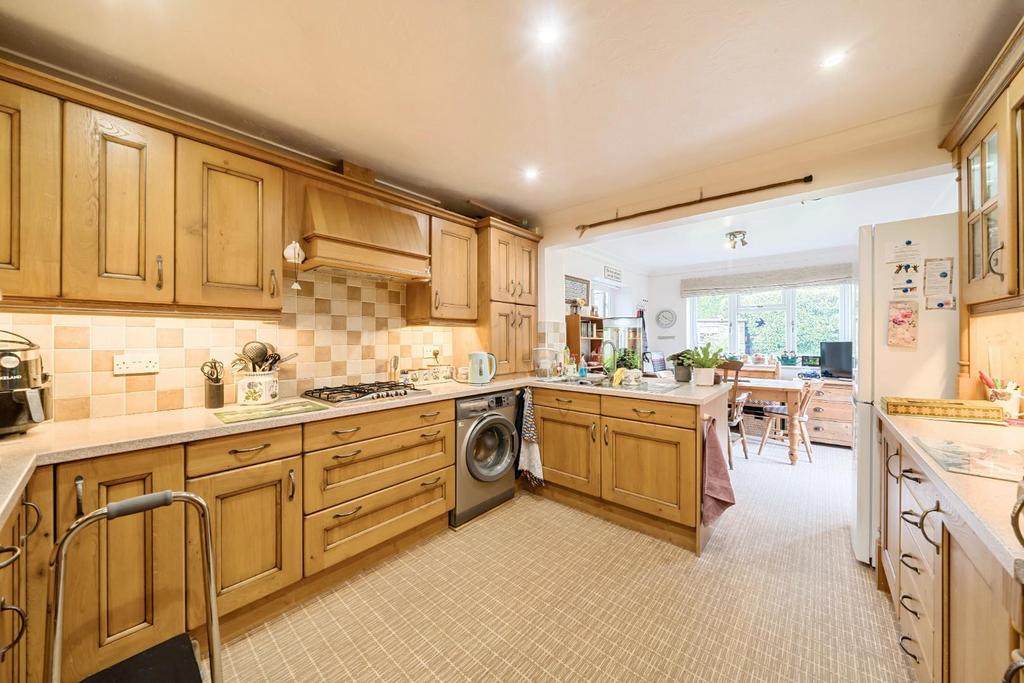 2nd view KITCHEN.jpg