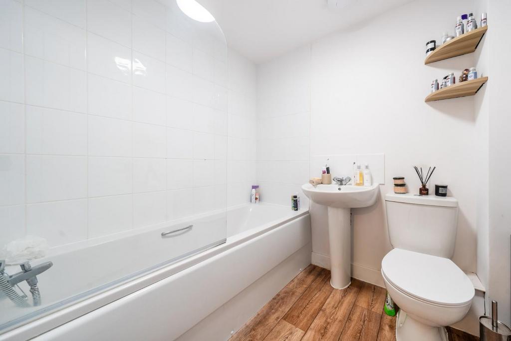 BATHROOM with wall mounted shower extension.jpg