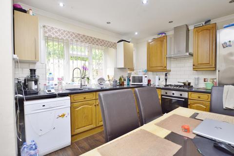2 bedroom end of terrace house for sale, Brocket Way, Chigwell