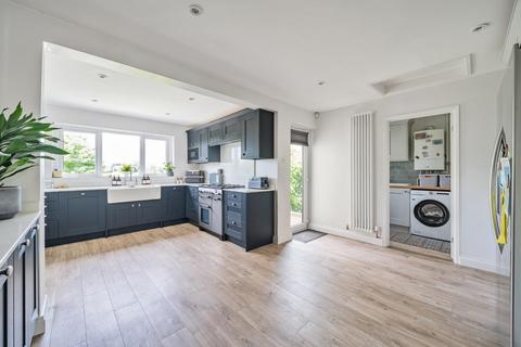 9 Field Lane, Dursley, GL11 6JF