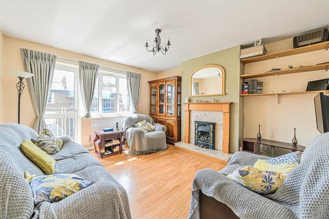 3 bedroom flat for sale, Chichester Road, London, NW6