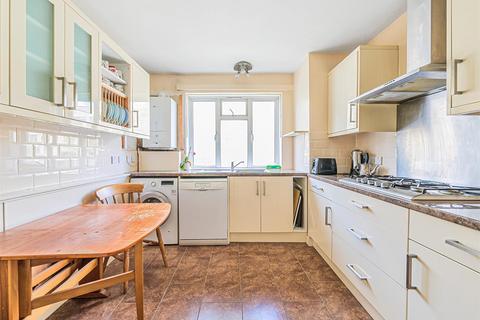3 bedroom flat for sale, Chichester Road, London, NW6