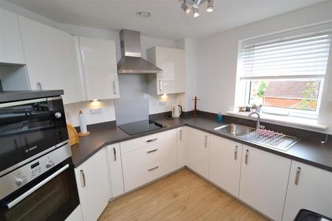 2 bedroom retirement property for sale, Goldwyn House, StudioWay, Borehamwood