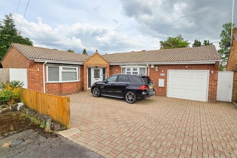 3 bedroom detached bungalow for sale, Poplar Close, Leighton Buzzard