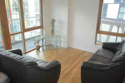 2 bedroom apartment to rent, McClure House, The Boulevard , Leeds