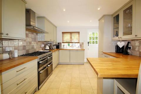 2 bedroom cottage for sale, Hadley Highstone, Barnet EN5