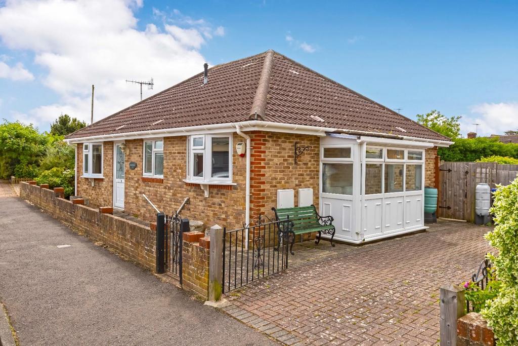 17 Russells Drive 14.JPG