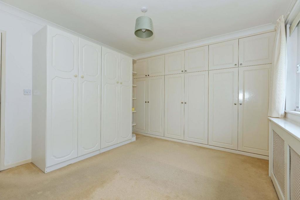 17 Russells Drive 1.JPG