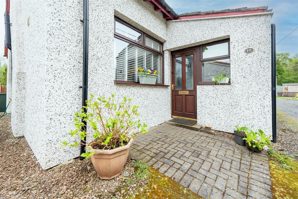 The Crescent., Luncarty, Perth 2 bed house for sale £174,995