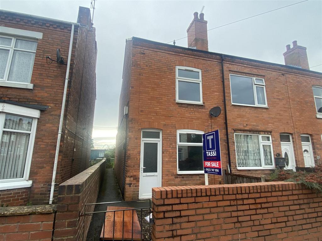 Langwith Road, Shirebrook, Mansfield 3 bed semidetached house £750