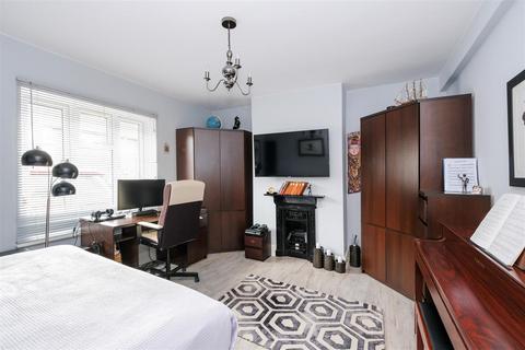 5 bedroom house for sale, Nottingham Road, Walthamstow