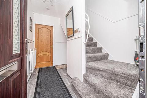 112 Beechbank Crescent, Kelty, KY4 0LT
