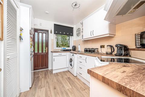 112 Beechbank Crescent, Kelty, KY4 0LT