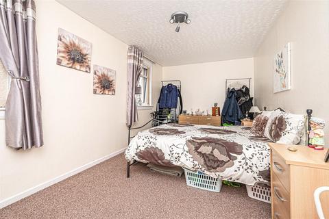 112 Beechbank Crescent, Kelty, KY4 0LT