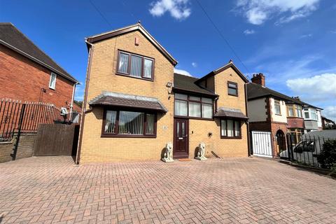 4 bedroom detached house for sale, Moorthorne Crescent, Newcastle