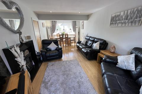 4 bedroom detached house for sale, Moorthorne Crescent, Newcastle