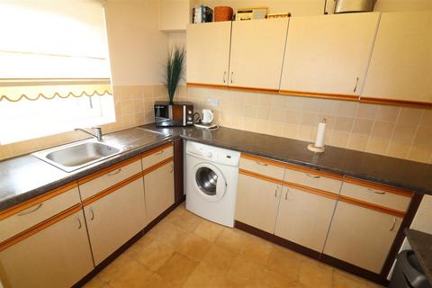 2 bedroom retirement property for sale, Duck Street, Rushden NN10