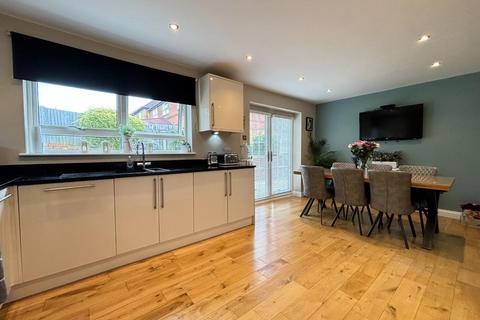 24 Campanula Close, Northampton, NN3 3QG