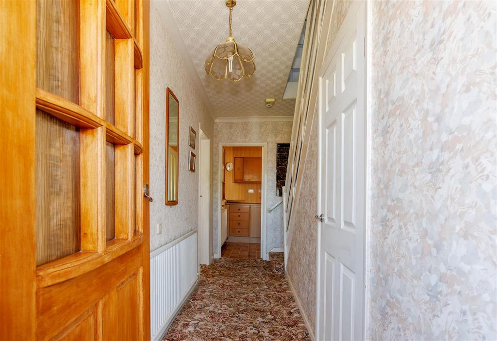Entrance hallway 1.1 1 N9 A5151-Enhanced-NR.jpg
