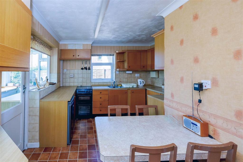 Kitchen 1.1 N9 A5095.jpg