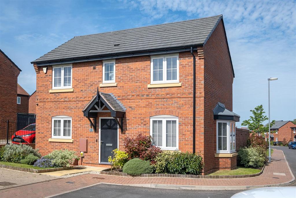 Eider Avenue, Streethay, Lichfield 3 bed detached house for sale £399,950