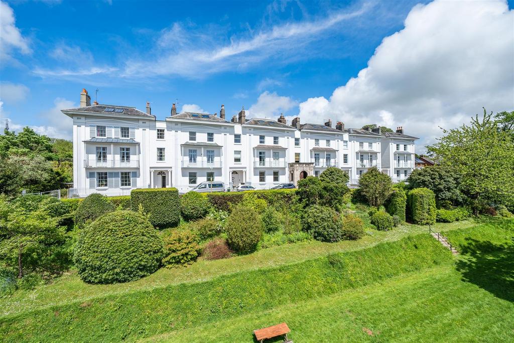 Pennsylvania Park, Exeter 2 bed apartment for sale £350,000