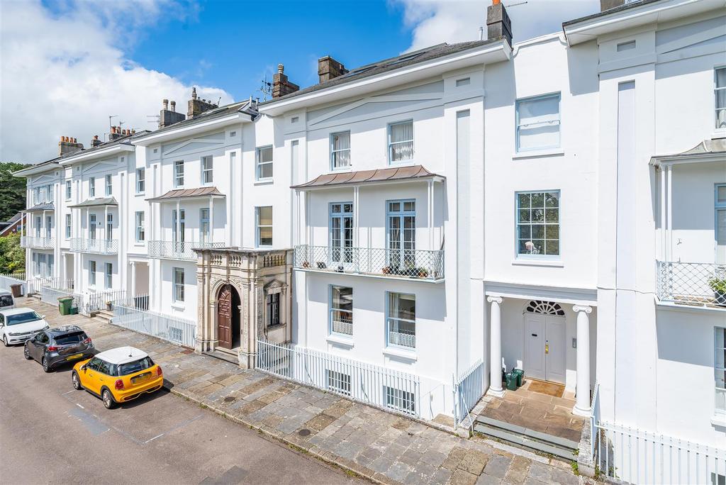 Pennsylvania Park, Exeter 2 bed apartment for sale £350,000
