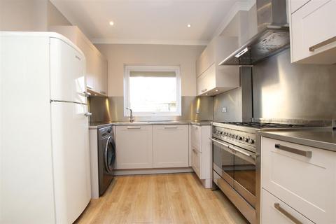 4 bedroom house to rent, Pulteney Terrace, Bath BA2