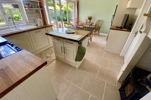 34 Sutton Park, Blunsdon, Swindon, SN26 7BB