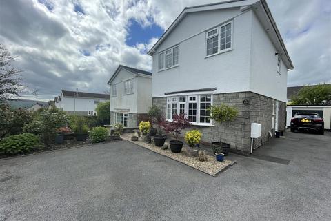 3 bedroom detached house for sale, Waterloo Road, Ammanford SA18