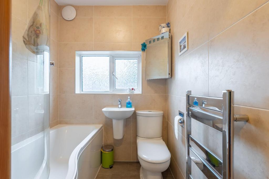 Bathroom-1.jpg