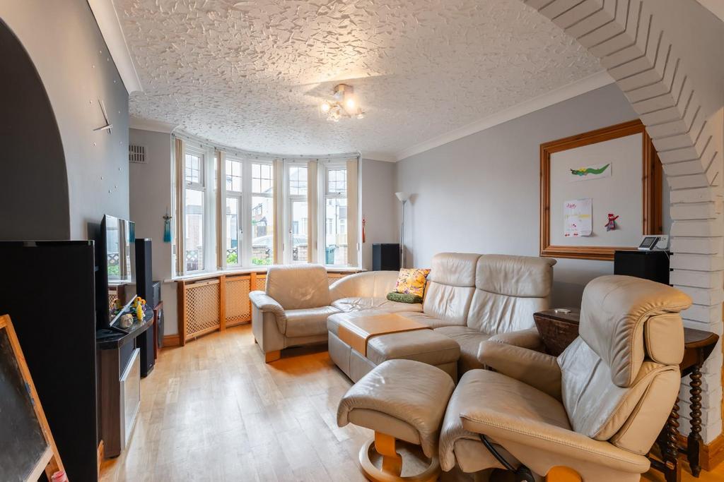 Living room-1.jpg