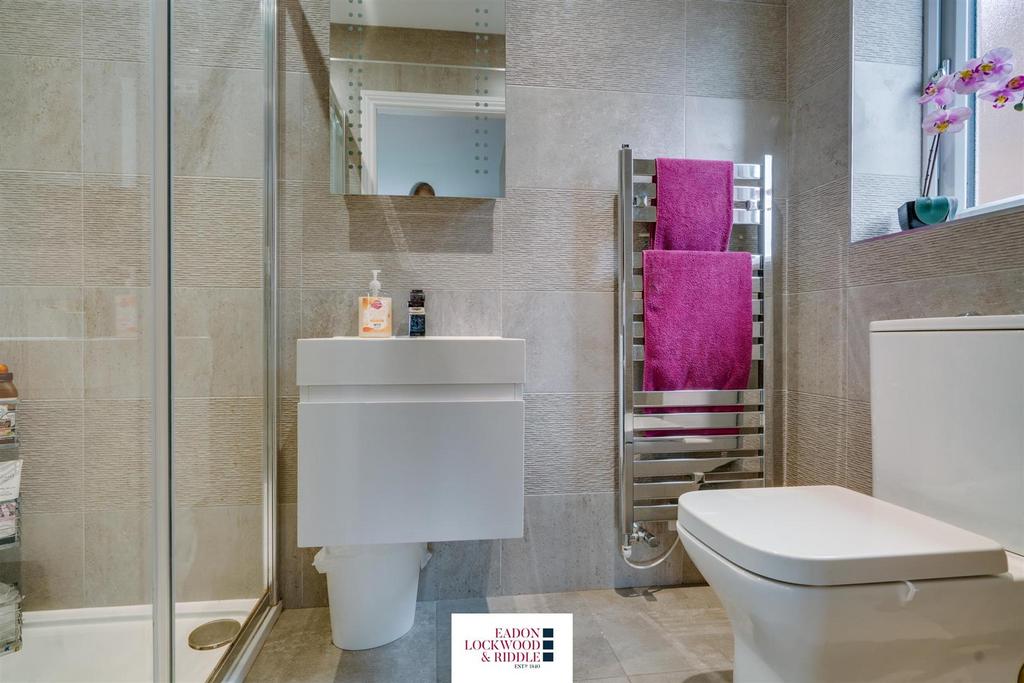 Bedroom 2- Ensuite.jpg