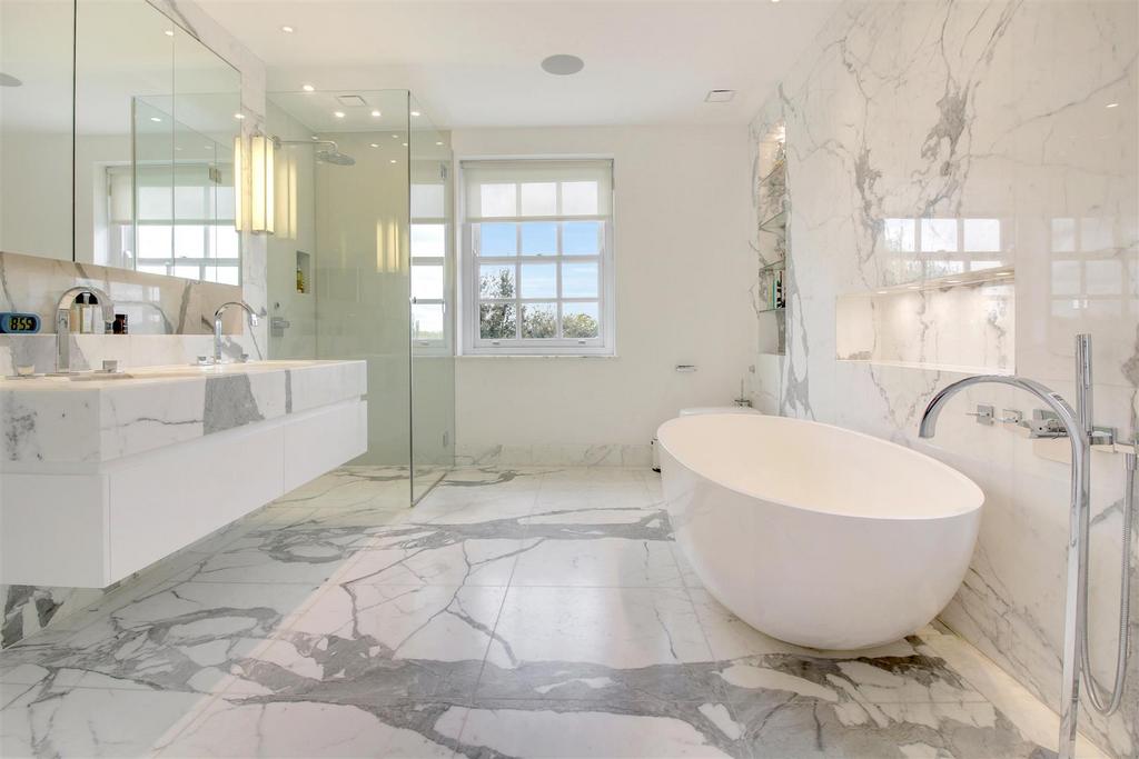 ENSUITE2.jpg