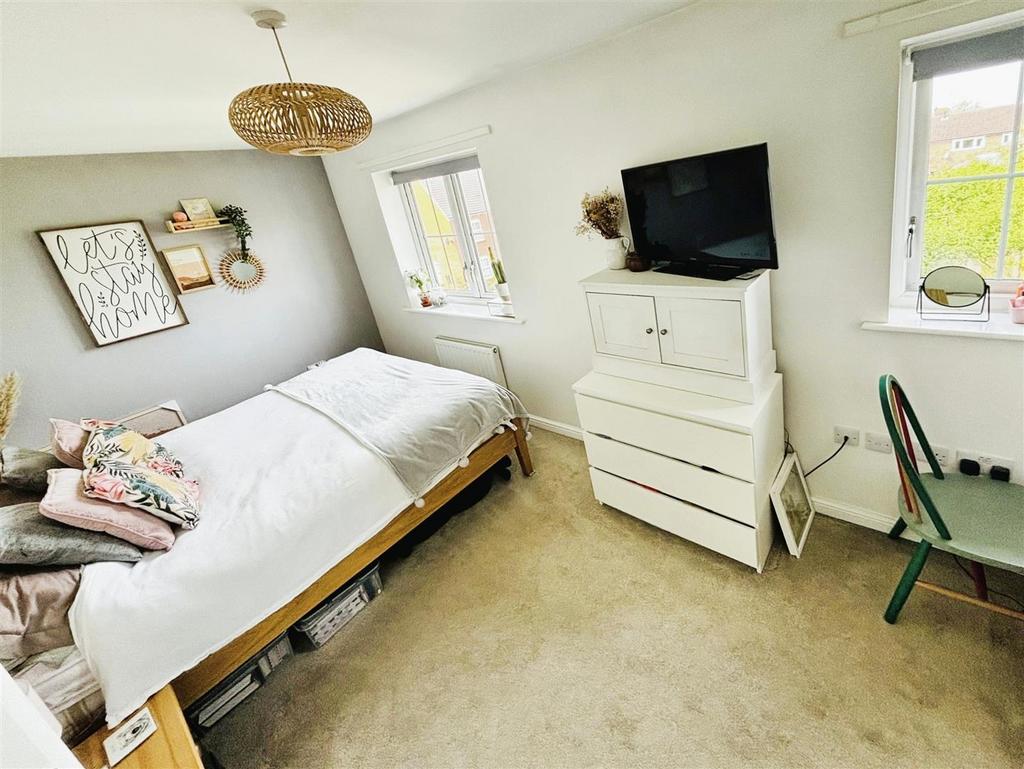 Bedroom One.jpg
