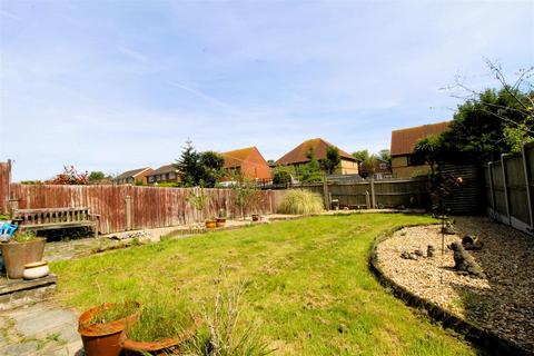 5 bedroom semi-detached house for sale, Rydal Avenue, Ramsgate