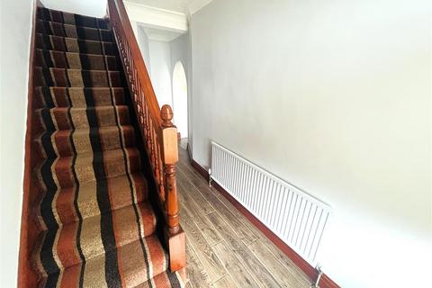 13 Brynelli, Llanelli, SA14 8PW
