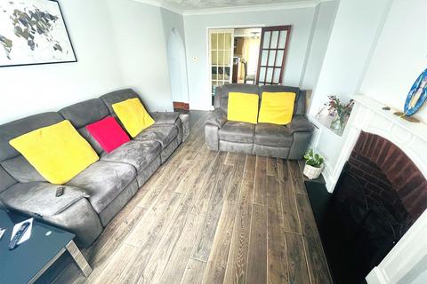 13 Brynelli, Llanelli, SA14 8PW