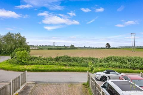 3 bedroom end of terrace house for sale, Field Barn Lane, Pershore WR10