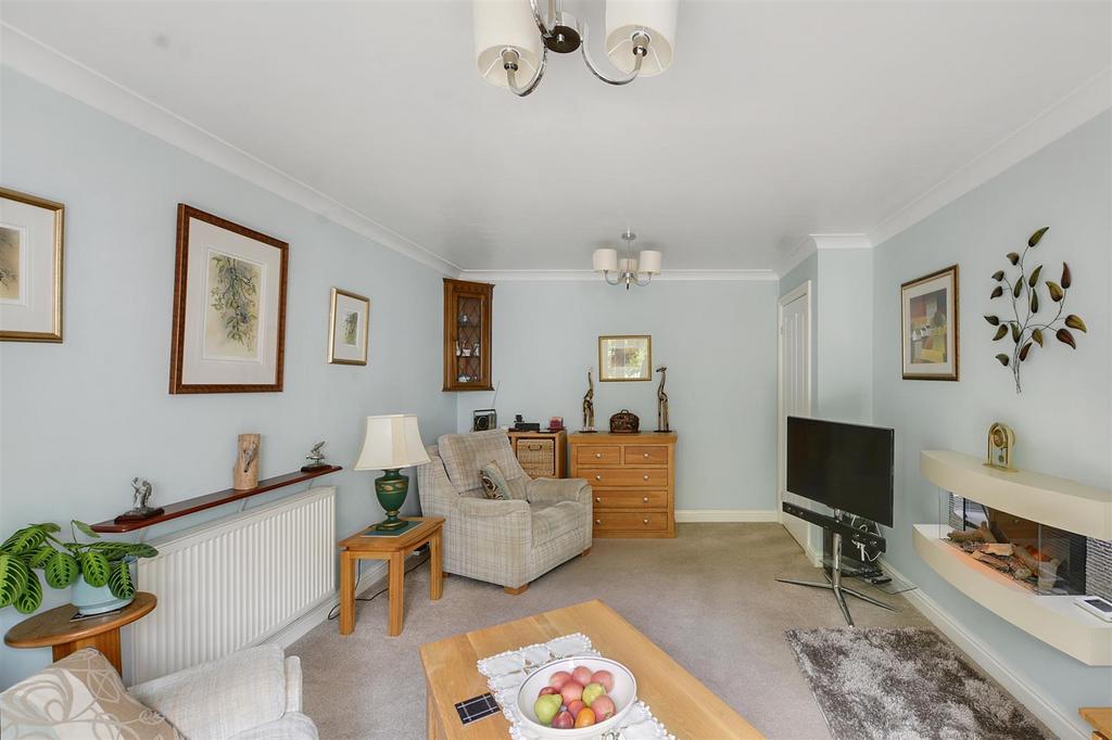Lounge/Sitting Room
