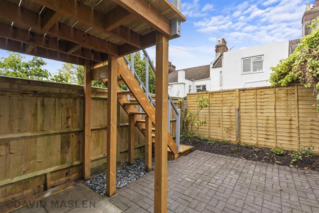 Rear Garden (5).jpg