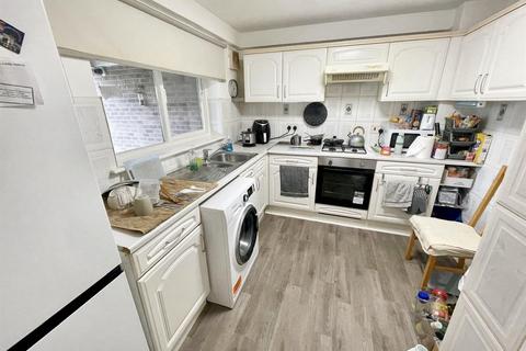 2 bedroom apartment for sale, Lumley Close, Washington NE38