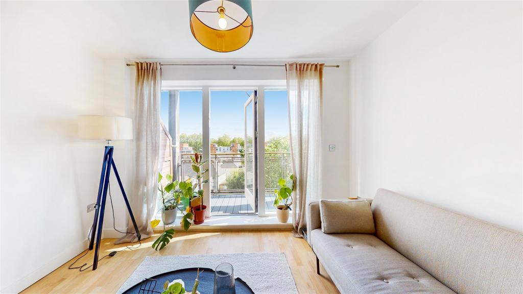 Flat 22, Bamboo Court - Ewg V8 DZz Tj41 JBjb Ex IL.jpg