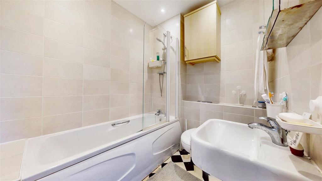 Flat 22, Bamboo Court - 2 QIye9mly PKf Dy Su Oct2.jpg
