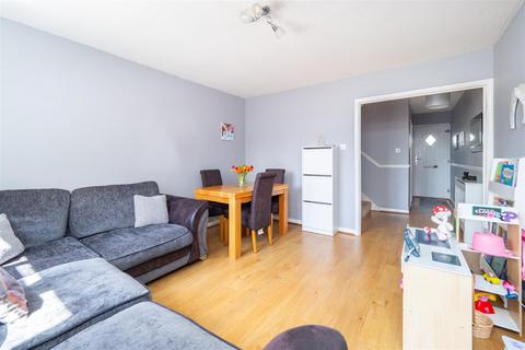 1 bedroom house for sale, Lower Road, Sutton