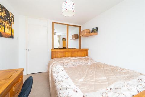 45 Lodge Road, Wallington, SM6 0TZ